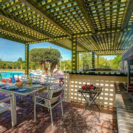 Makhairádhon Astarte Villas - Istar Villa With Tennis Court מראה חיצוני תמונה