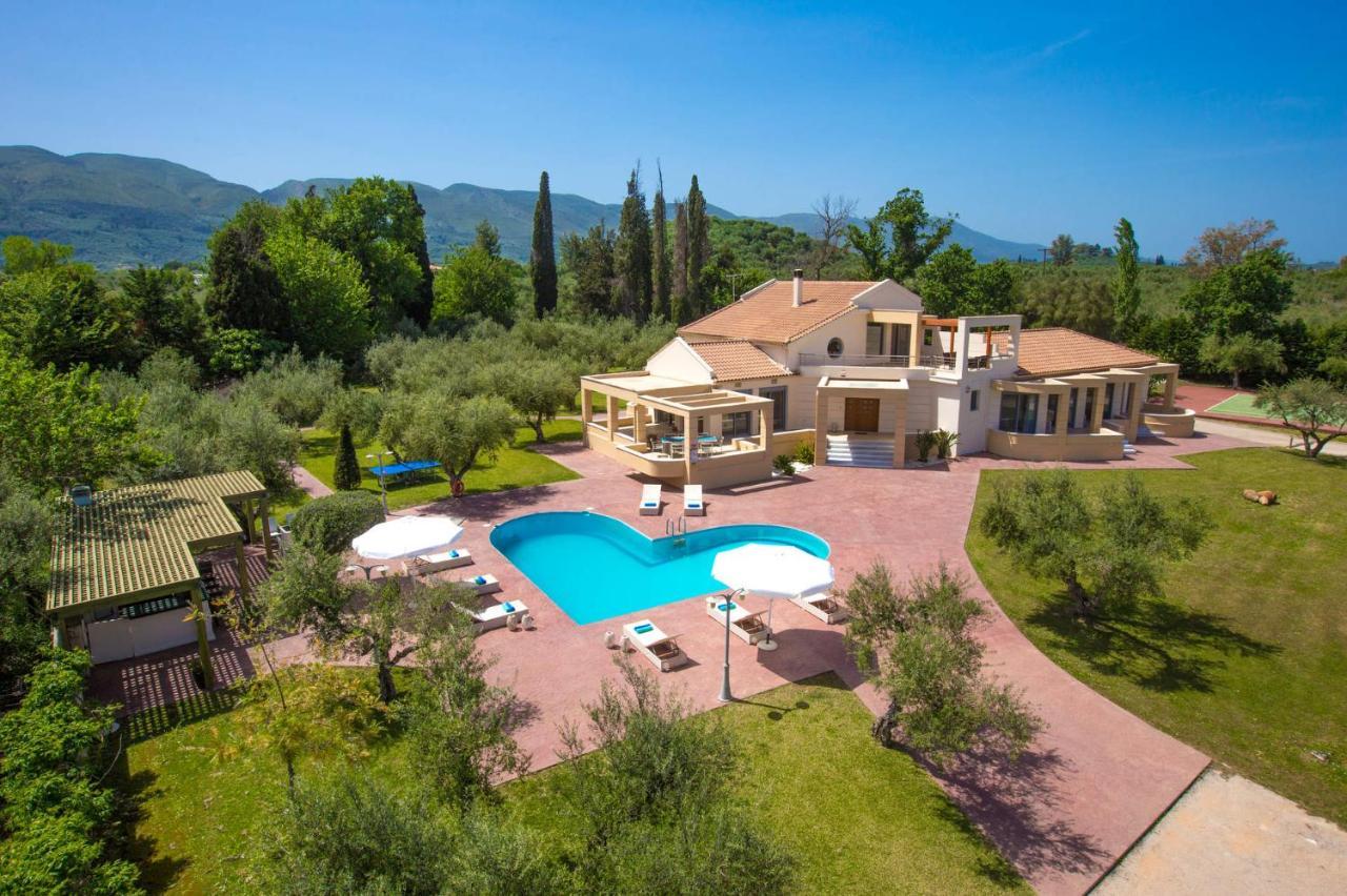 Makhairádhon Astarte Villas - Istar Villa With Tennis Court מראה חיצוני תמונה