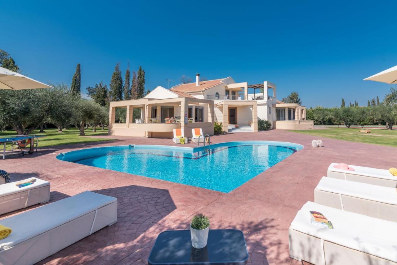 Makhairádhon Astarte Villas - Istar Villa With Tennis Court מראה חיצוני תמונה