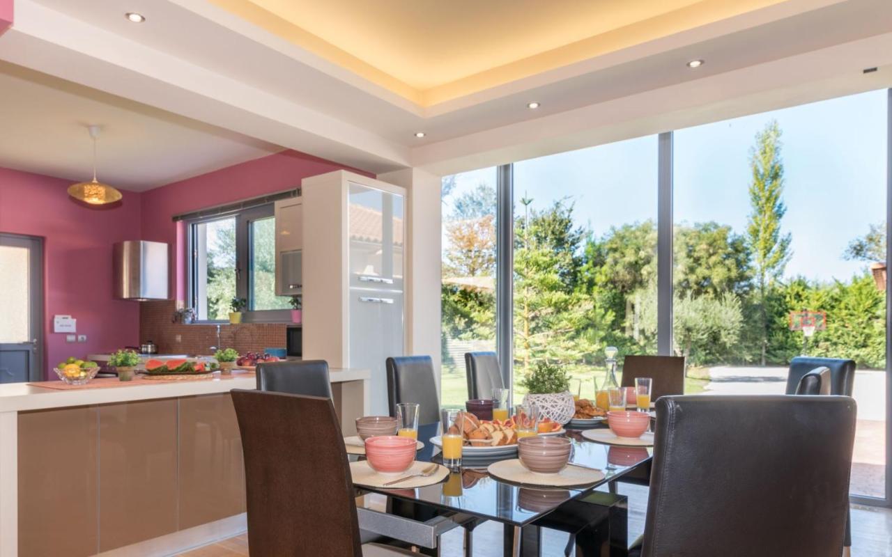 Makhairádhon Astarte Villas - Istar Villa With Tennis Court מראה חיצוני תמונה