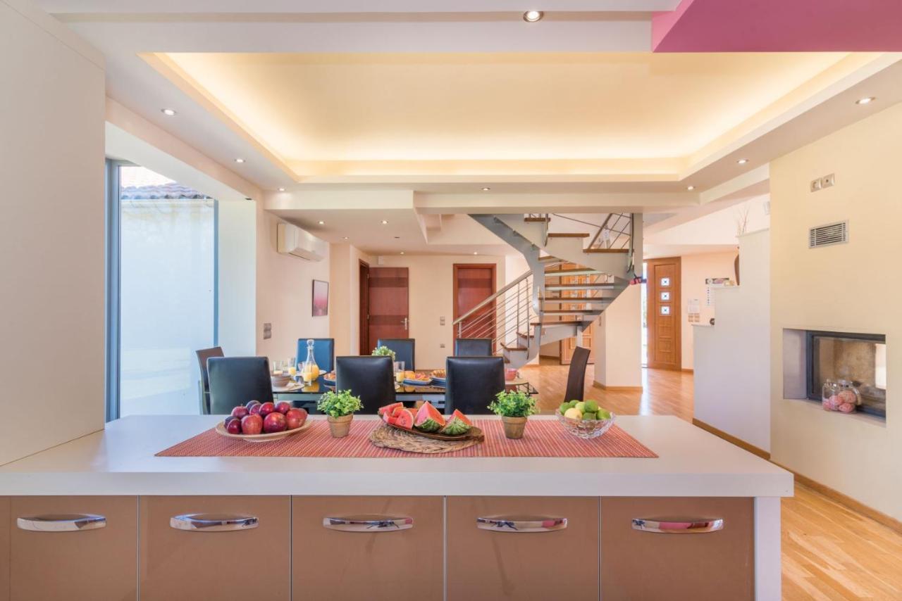 Makhairádhon Astarte Villas - Istar Villa With Tennis Court מראה חיצוני תמונה