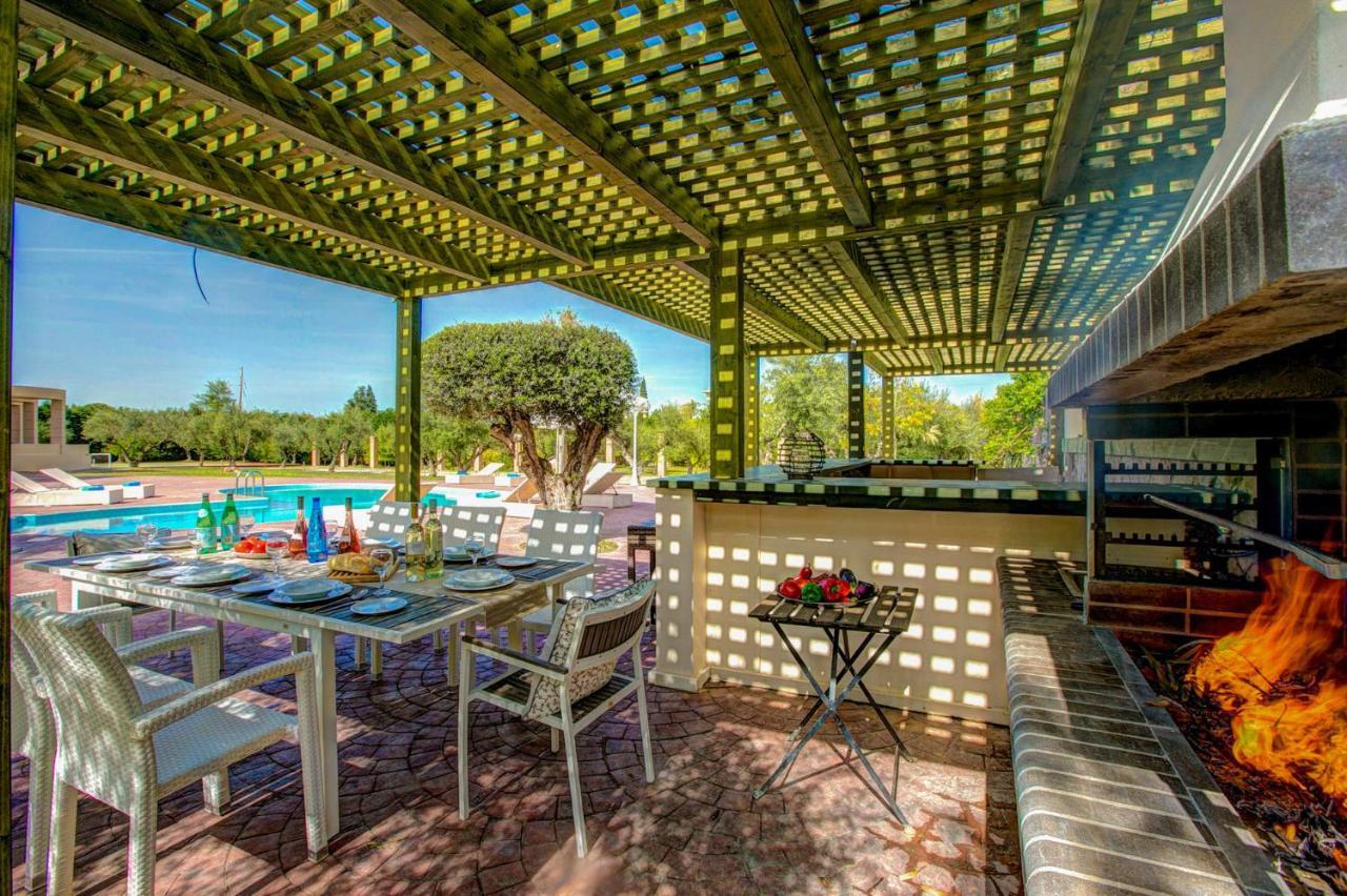 Makhairádhon Astarte Villas - Istar Villa With Tennis Court מראה חיצוני תמונה