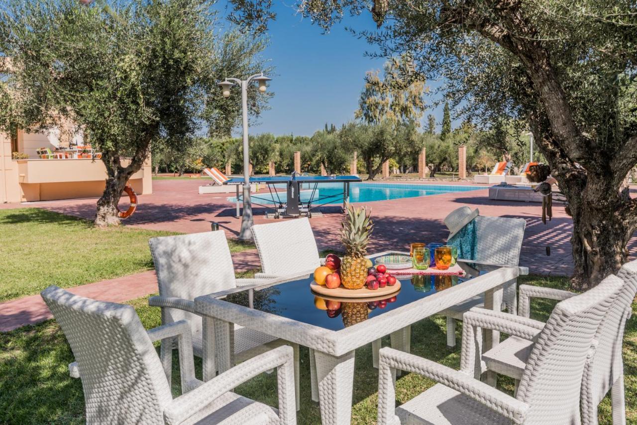 Makhairádhon Astarte Villas - Istar Villa With Tennis Court מראה חיצוני תמונה