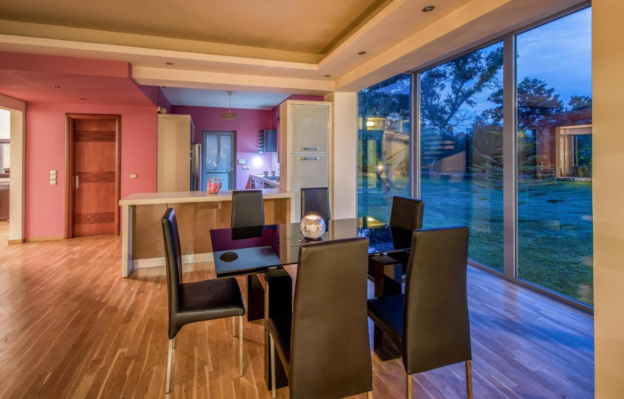 Makhairádhon Astarte Villas - Istar Villa With Tennis Court מראה חיצוני תמונה
