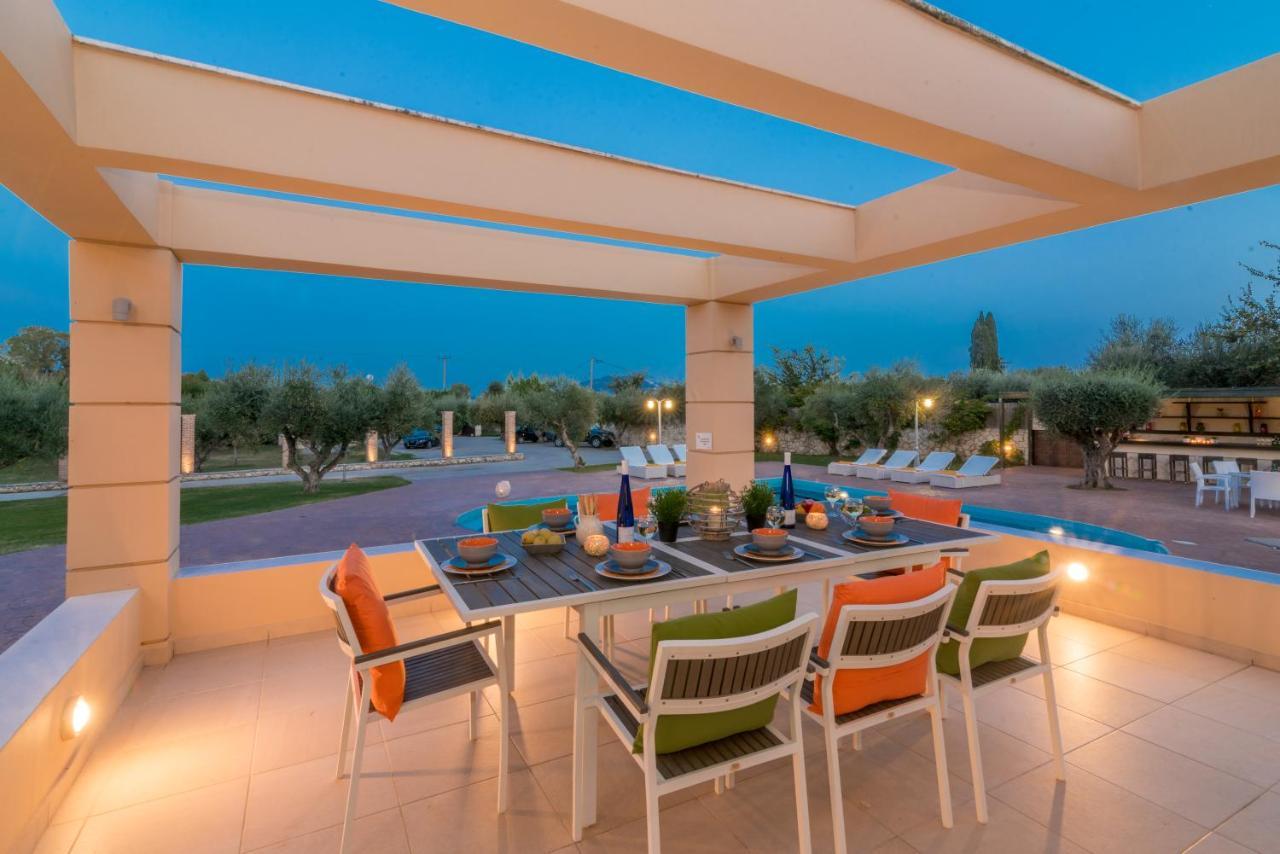 Makhairádhon Astarte Villas - Istar Villa With Tennis Court מראה חיצוני תמונה