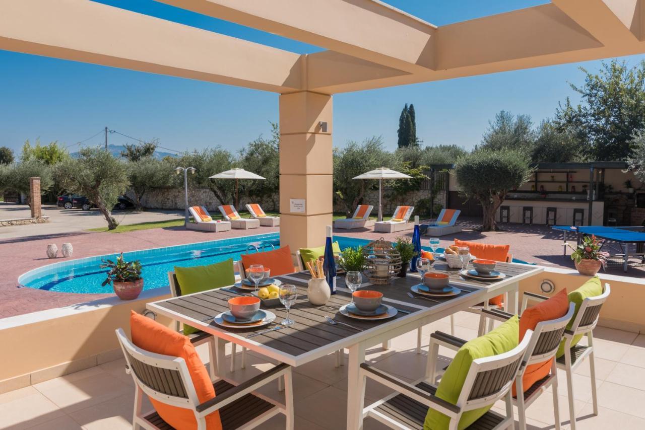 Makhairádhon Astarte Villas - Istar Villa With Tennis Court מראה חיצוני תמונה
