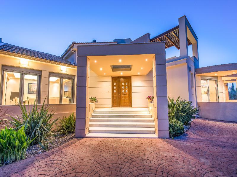 Makhairádhon Astarte Villas - Istar Villa With Tennis Court מראה חיצוני תמונה
