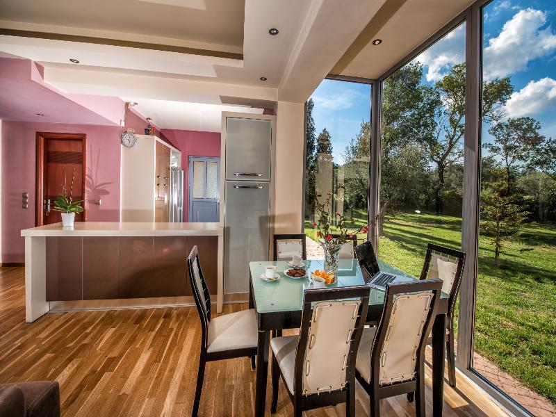 Makhairádhon Astarte Villas - Istar Villa With Tennis Court מראה חיצוני תמונה